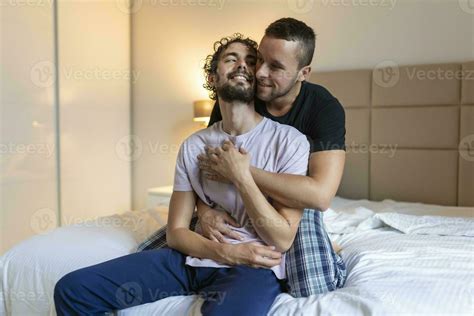 Free Gay Porn Pics: Homosexual Sex Photos 